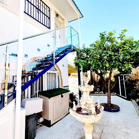 Charming Upper With Terrace And Communal Pool In * טורבייחה