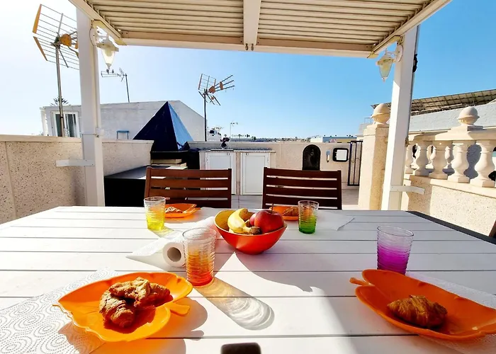 Charming Upper With Terrace And Communal Pool In * Torrevieja