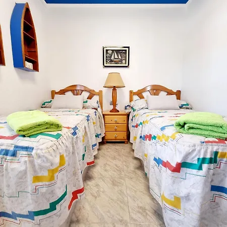 Charming Upper With Terrace And Communal Pool In Apartment *