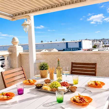 Apartment Charming Upper With Terrace And Communal Pool In *